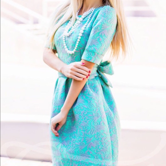 Exclusive Dresses & Skirts - Dress Size S